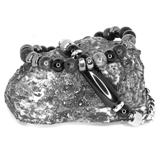 Herrearmbånd sett med svarte og grå perler 