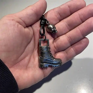 Læder halssmykke brun "Bootz"