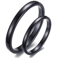 Sort tynn forlovelsesring
