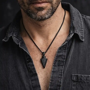 Svart Ulf Viking halskjede 