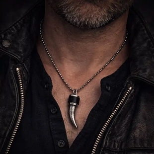 Halskjede i oldmetal og gunmetal  "Svart"