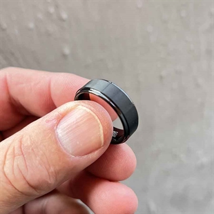 Svart tungsten ring til mann